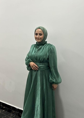 Uzun Kollu Parlak Yeşil Bohem Abiye Elbise