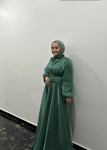Abiye Uzun Kollu Parlak Yeşil Bohem Abiye Elbise