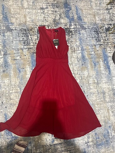 Kırmızı midi abiye elbise