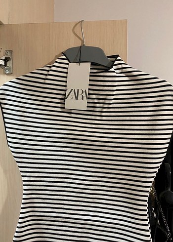 Çizgili Desenli Mini Kolsuz Elbise - Görsel 2