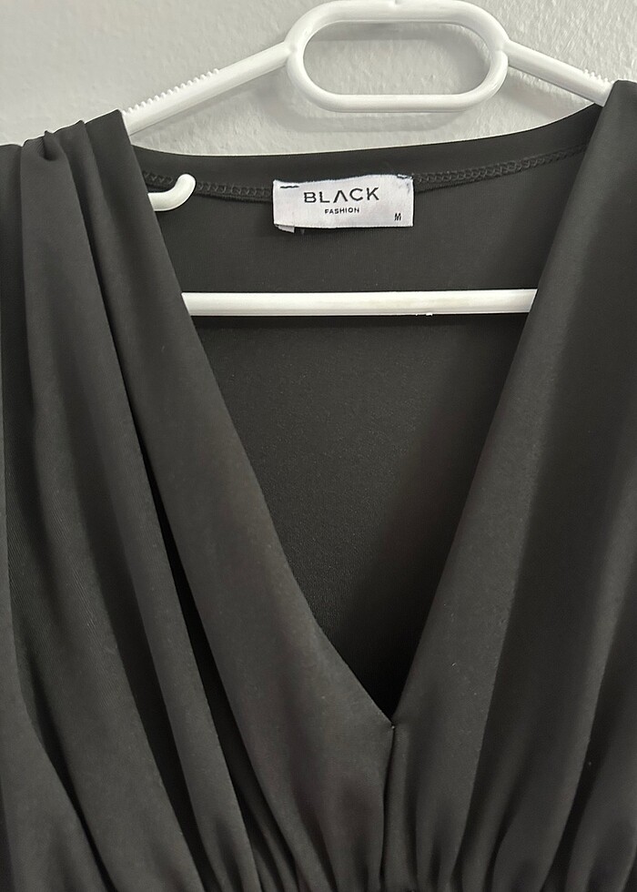 Siyah Gece Elbisesi - Görsel 2