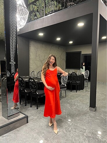 s Beden kırmızı Renk Saten Gece Elbisesi