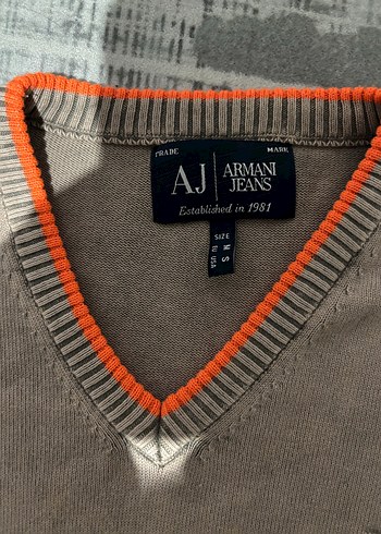 m Beden Armani Gri V Yaka Erkek Triko Kazak
