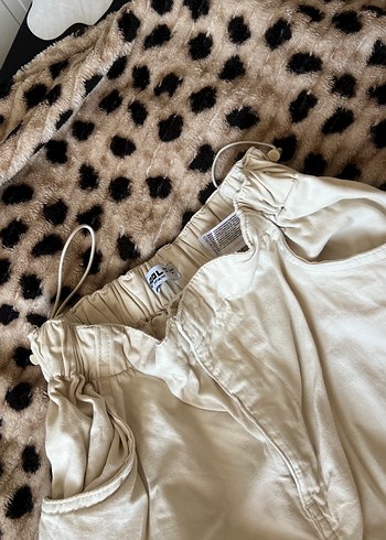 bej renk paraşüt pantolon
 - Görsel 4