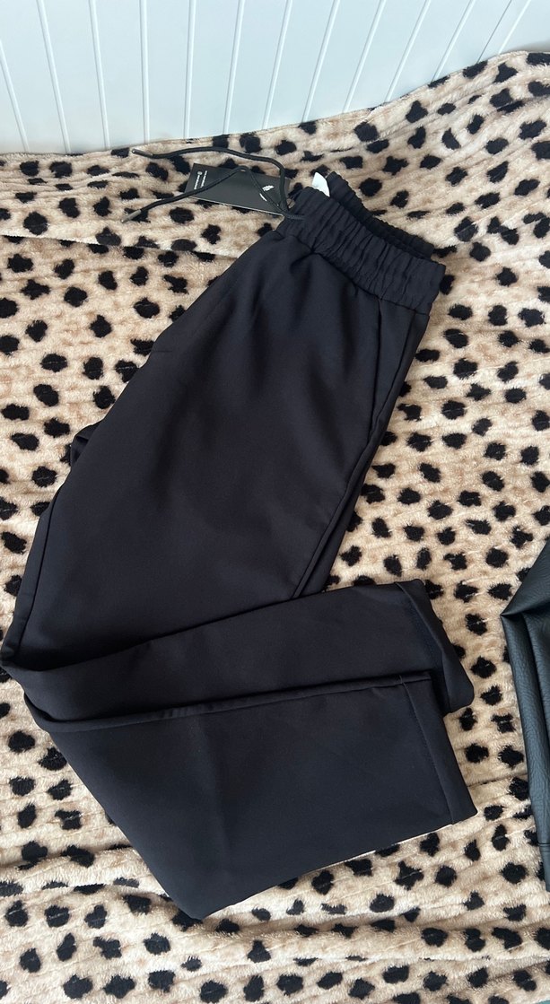 Siyah kumas pantolon - Görsel 3