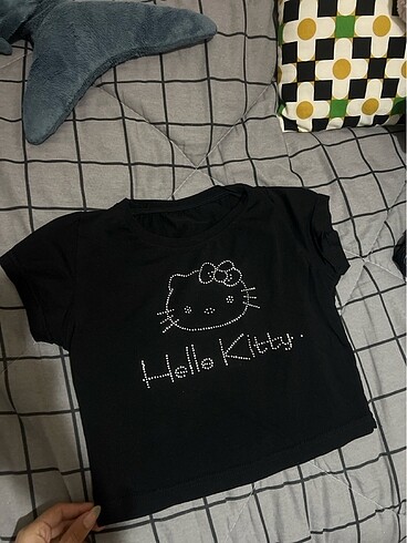 Hello kitty crop