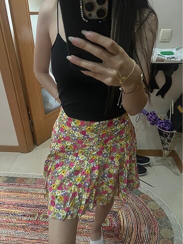 l Beden cicekli etek