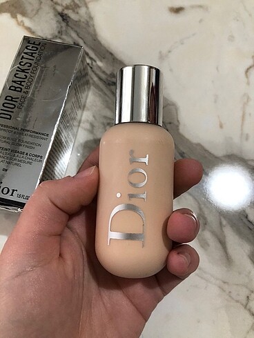 Dior Fondeten