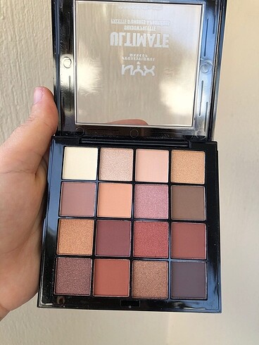 NYX Göz far