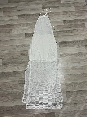 xs Beden beyaz Renk Bershka beyaz elbise