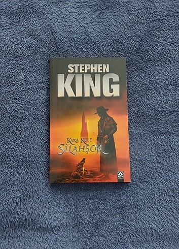 Silahşor - Stephen King (Kara Kule 1. Kitap)