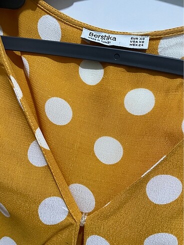 Bershka koyu sarı puantiyeli belden oturtmalı gömlek bluz - Görsel 4