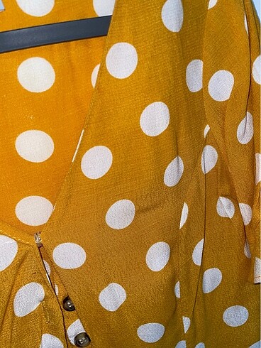 Bershka koyu sarı puantiyeli belden oturtmalı gömlek bluz - Görsel 5