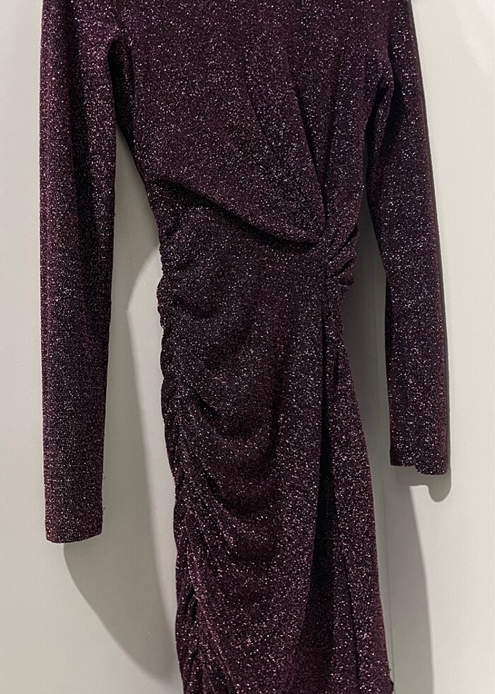 Bershka mürdüm simli gece elbisesi - Görsel 5