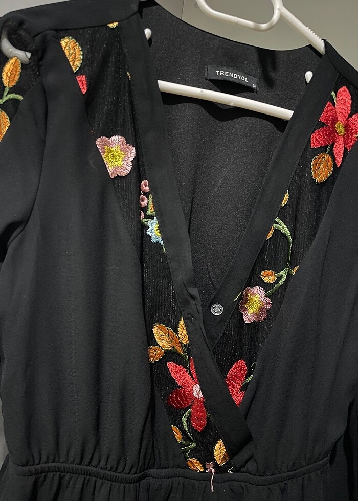 Siyah astarlı şifon kolları çiçekli transparan detaylı belden la - Görsel 2