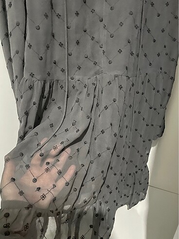 H&M ANTRASİT içi astarlı şifon kolları transparan detaylI elbise - Görsel 2