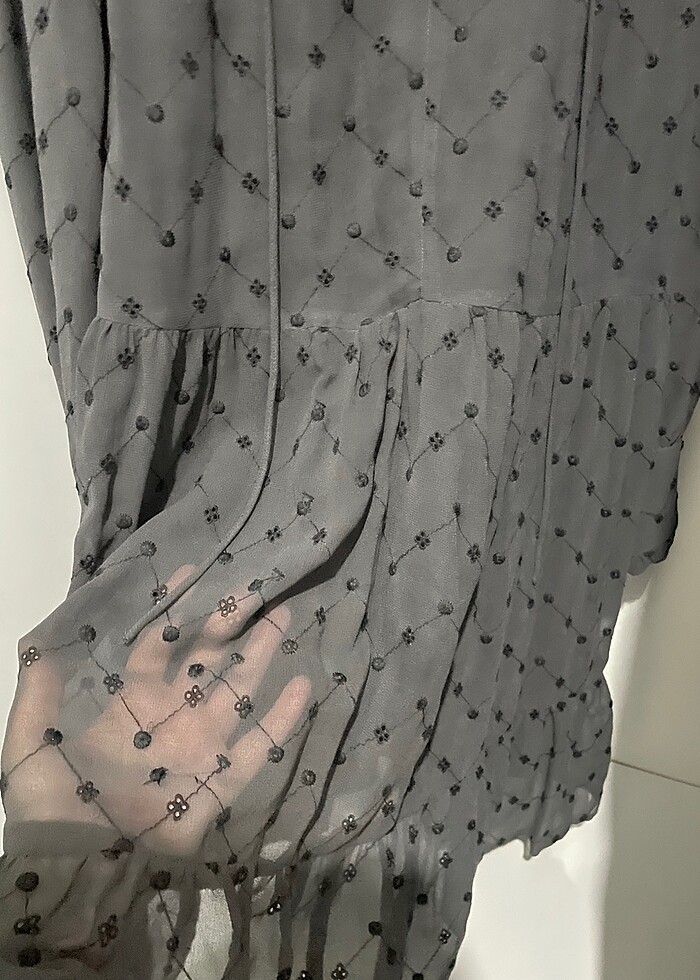 H&M ANTRASİT içi astarlı şifon kolları transparan detaylI elbise - Görsel 2