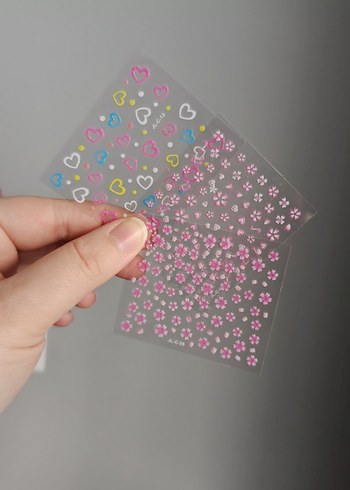 Renkli Pembe Kalp ve Çiçek Tırnak Süsleri - Görsel 3