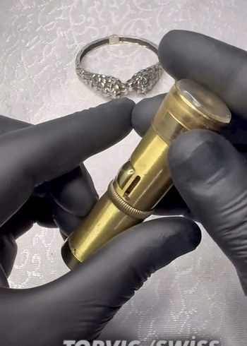 1960'lar İsviçre TORVİC saatli ve düz model benzinli çakmak lar. - Görsel 5