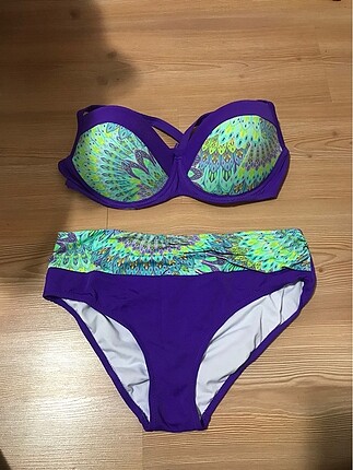 Kaplı bikini takımı