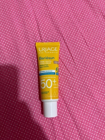 Urıage renkli güneş kremi