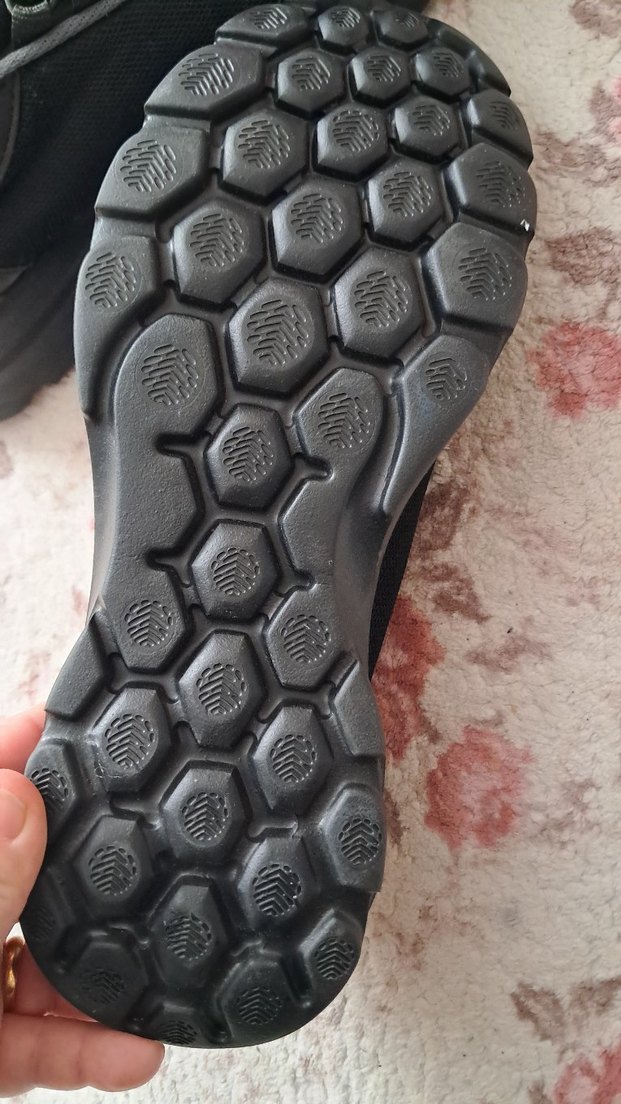 Kadın Siyah Nakışlı Spor Ayakkabı - Görsel 3