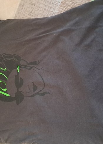 Gri Baskılı Kadın Tişört - Görsel 5