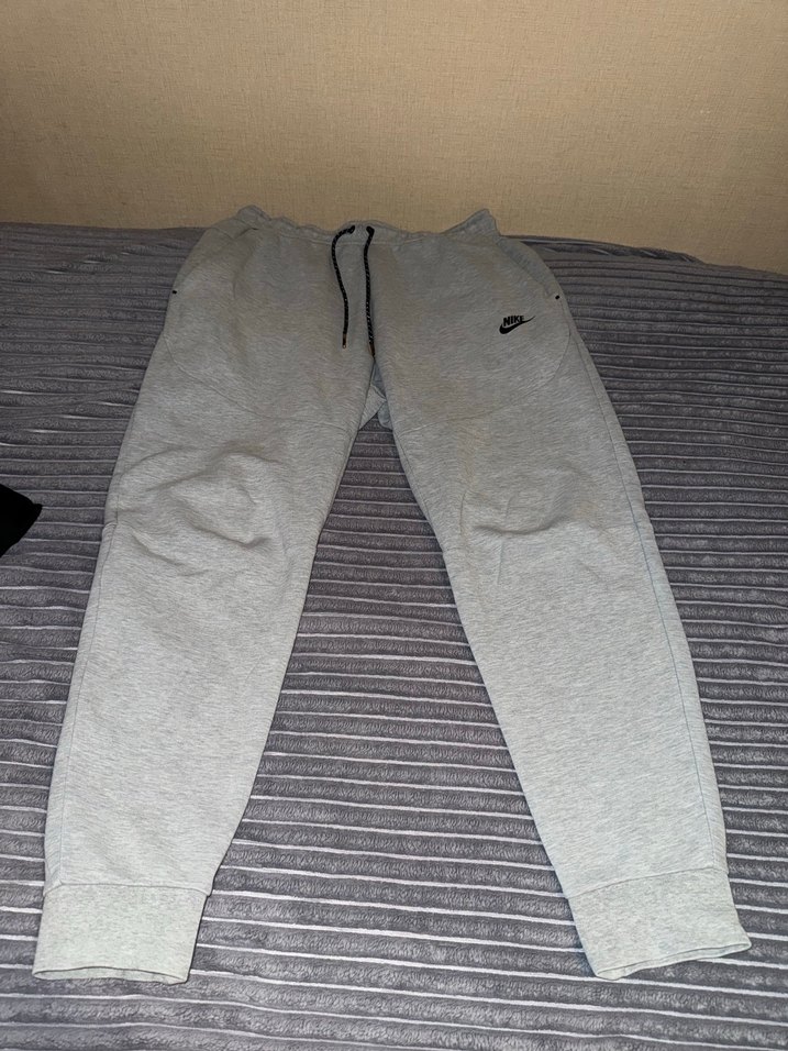 Nike Gri Tech Fleece - Görsel 4