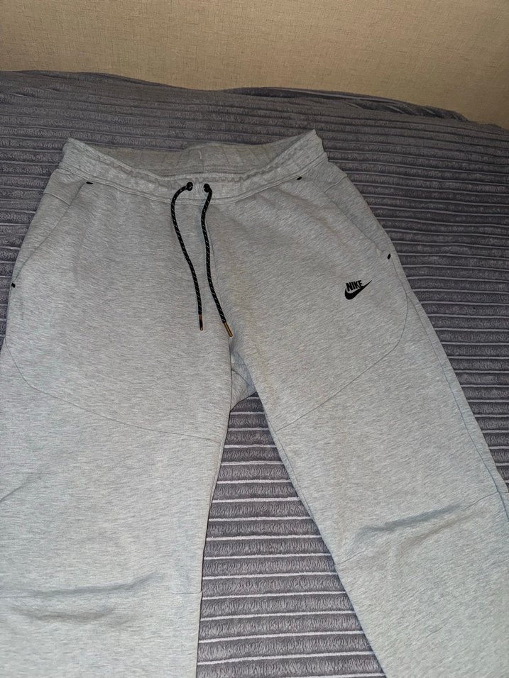 Nike Gri Tech Fleece - Görsel 2