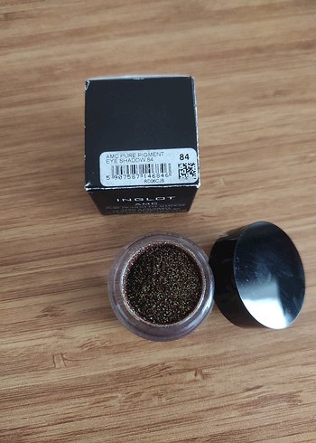 Inglot AMC Pure Pigment Eyeshadow - Görsel 2