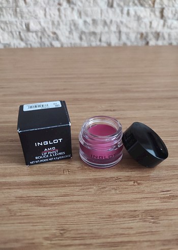 Inglot