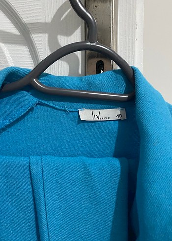 Mavi Düğmeli Kadın Gömlek - Görsel 3