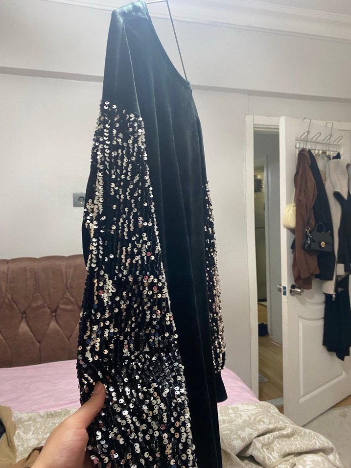 Uzun Kollu Drapeli Siyah Kadın Elbise - Görsel 2