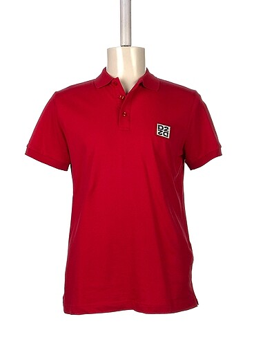Diğer T-shirt %70 İndirimli.