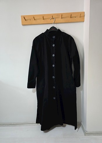 Siyah Uzun Düğmeli Kadın trençkot - Görsel 6