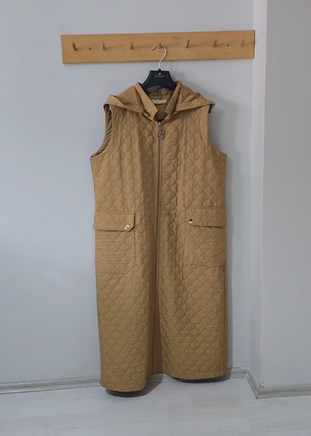 Kapüşonlu Uzun Bej Kadın Yelek - Görsel 3