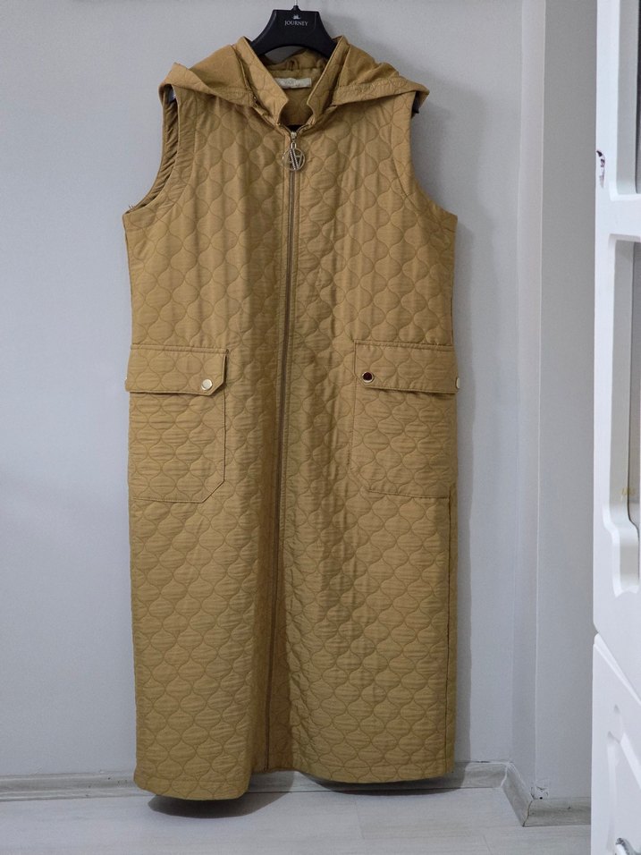 Kapüşonlu Uzun Bej Kadın Yelek - Görsel 4