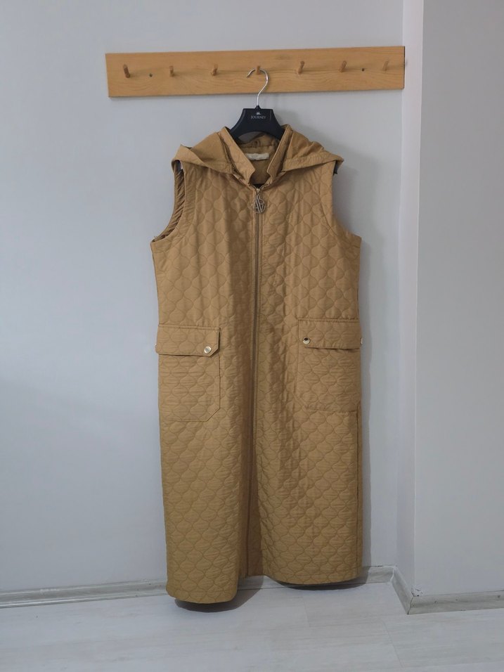 Kapüşonlu Uzun Bej Kadın Yelek - Görsel 3