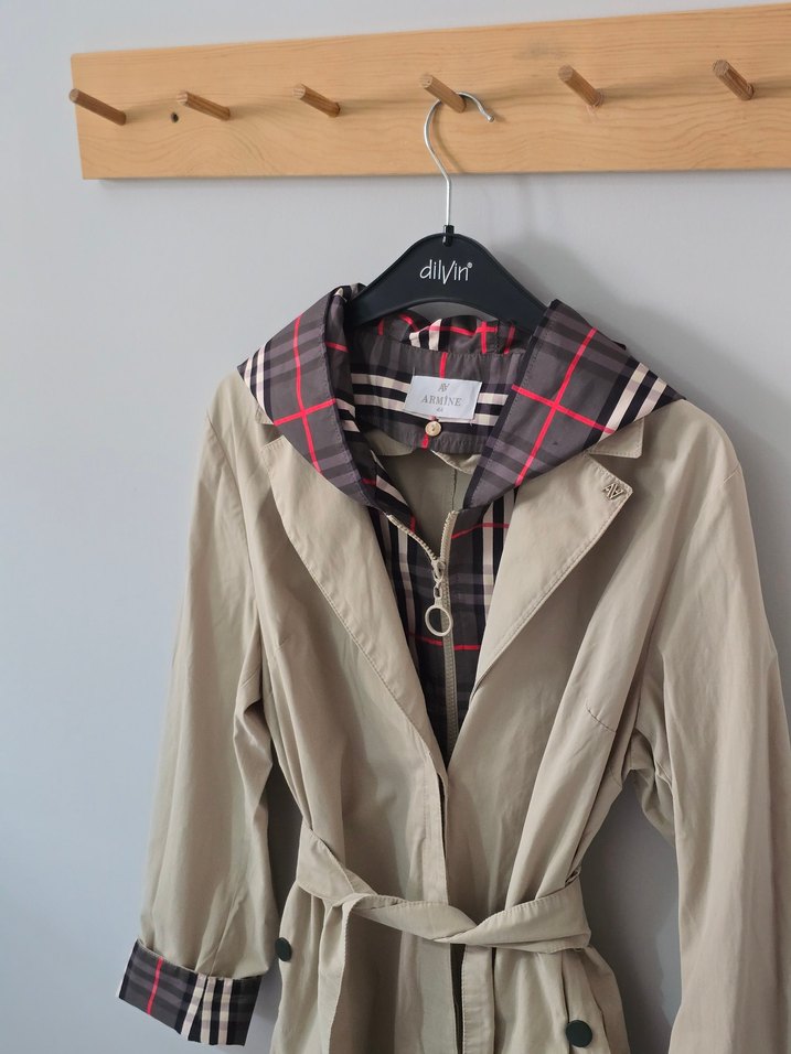 Bej Kuşaklı Uzun Kadın Trençkot - Görsel 3