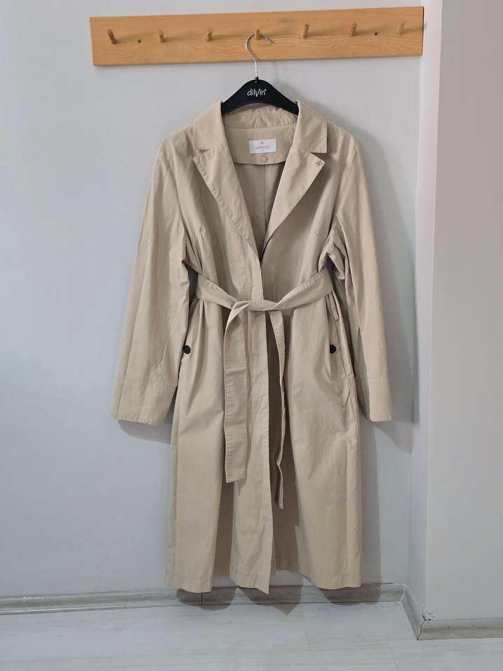 Bej Kuşaklı Uzun Kadın Trençkot - Görsel 2