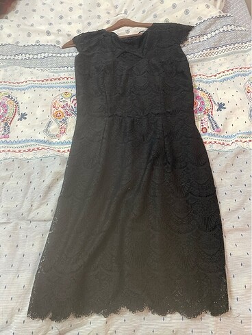 Diğer Siyah dantel elbise abiye tarzı