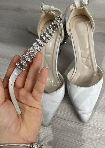 Beyaz Süet Stiletto Topuklu Kadın Ayakkabı - Görsel 4