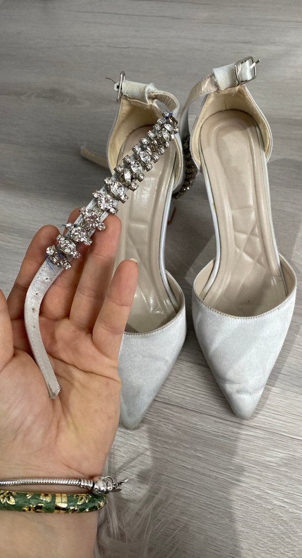 Beyaz Süet Stiletto Topuklu Kadın Ayakkabı - Görsel 4