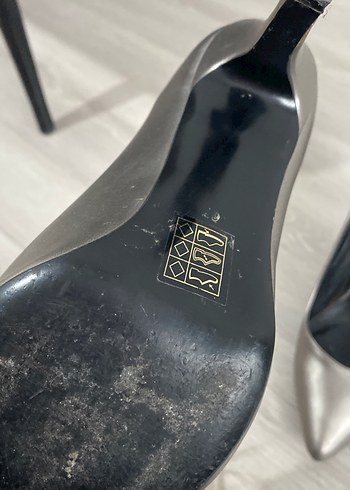 Parlak Gri Stiletto Topuklu Kadın Ayakkabı - Görsel 3