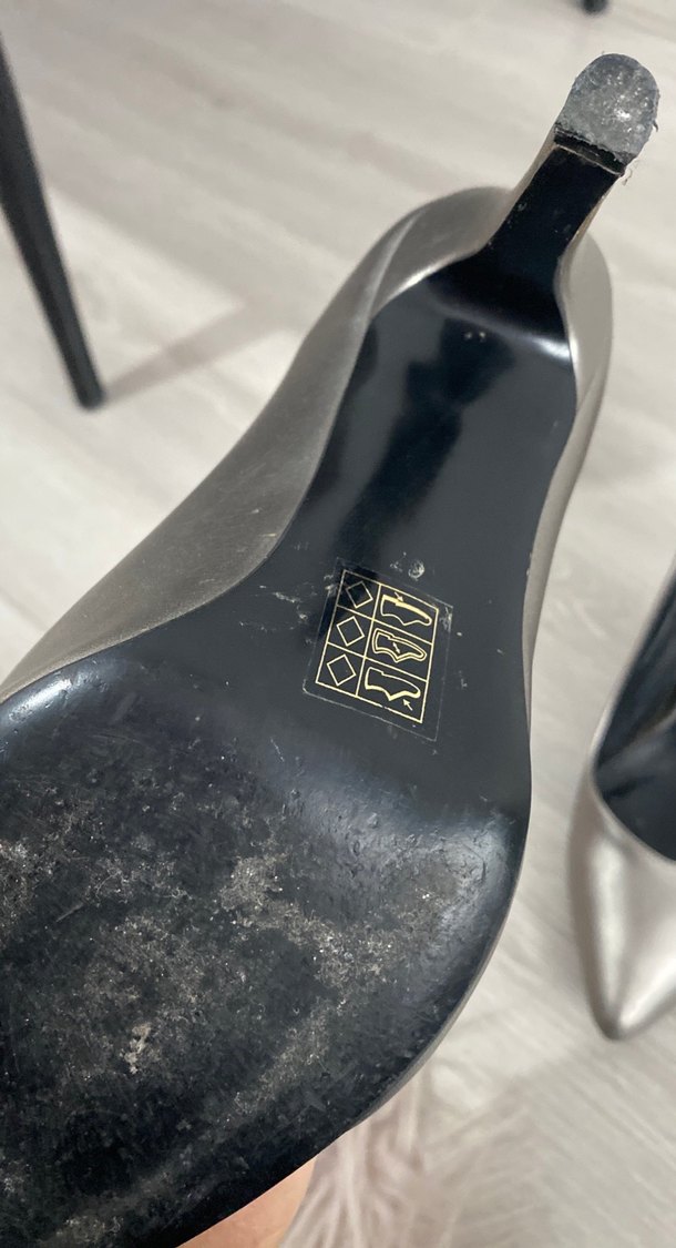 Parlak Gri Stiletto Topuklu Kadın Ayakkabı - Görsel 3