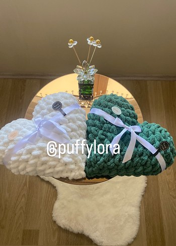 Kalpli puffy yastık