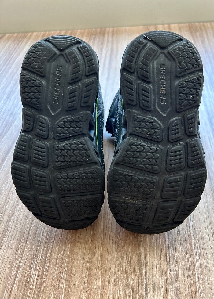 Skechers s-lite su geçirmez ışıklı çocuk botu - Görsel 3