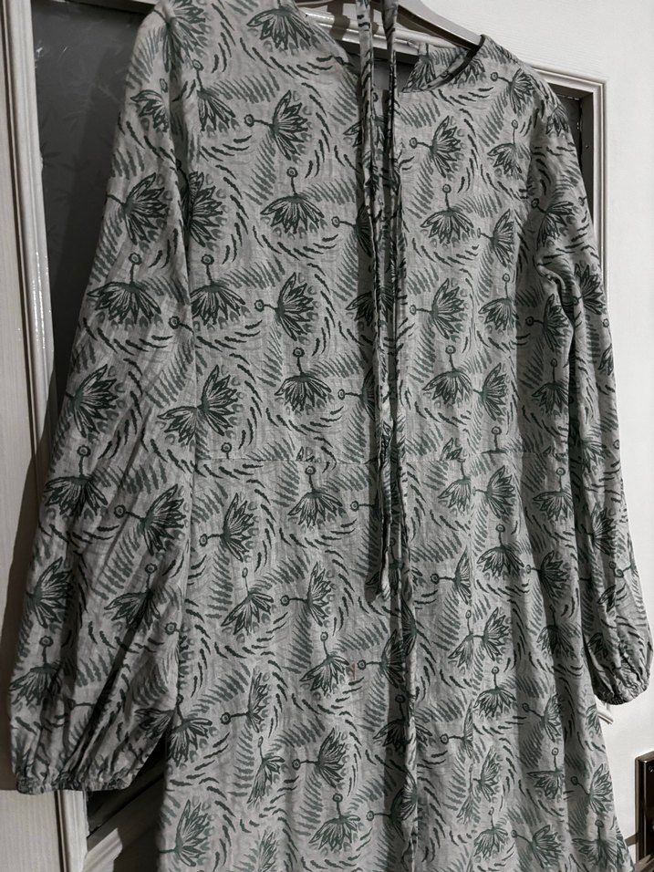 Uzun Kollu Gri YılanDesenli Bohem KETEN Elbise - Görsel 2