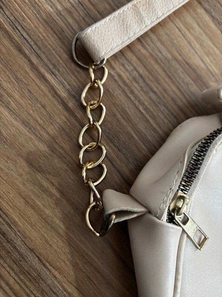 Beyaz Minimalist Deri Kadın Çanta - Görsel 3