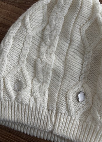 Beyaz Örgü Kadın Bere - Görsel 4